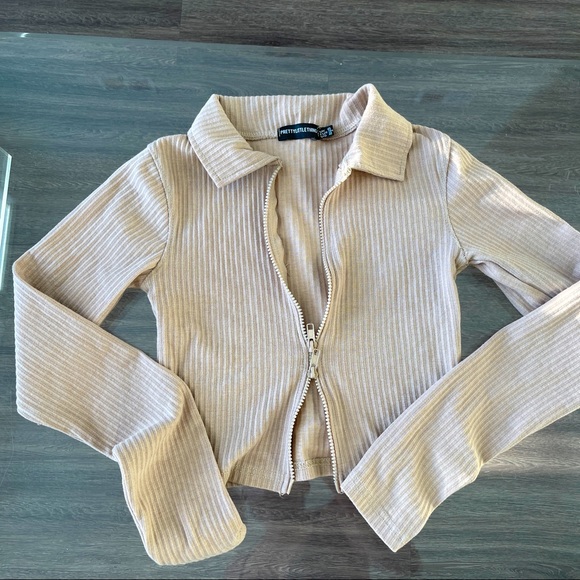 PrettyLittleThing Tops - PrettyLittleThing Sand Jumbo Rib Collar Double Zip Ribbed Top Size 2